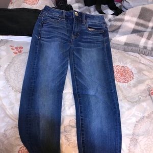 Blue skinny jeans